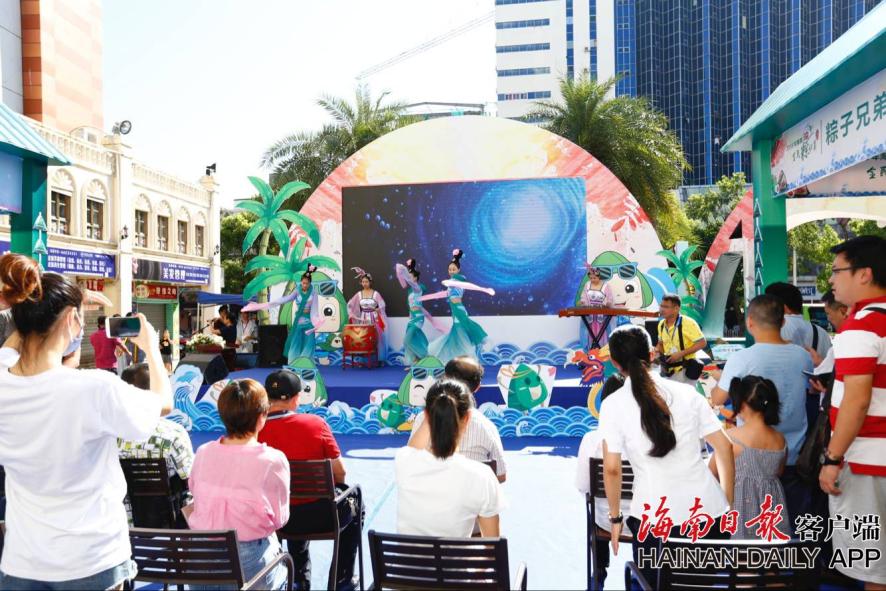 Veterinarian clinic offers free dental checkups for senior pets during spring month