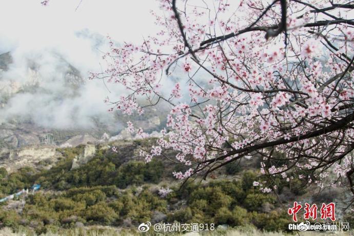 A heatwave swept across southern regions, with temperatures reaching record highs and prompting heat advisories.