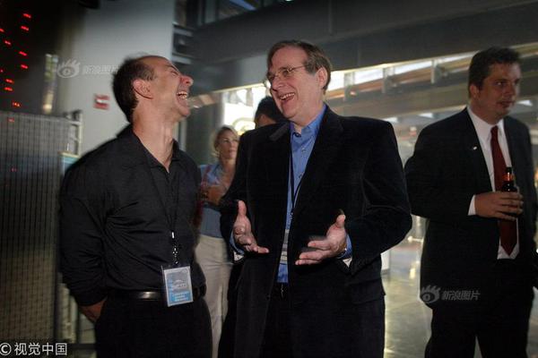 Medical researchers found that regular strength training can reduce the risk of osteoporosis in women