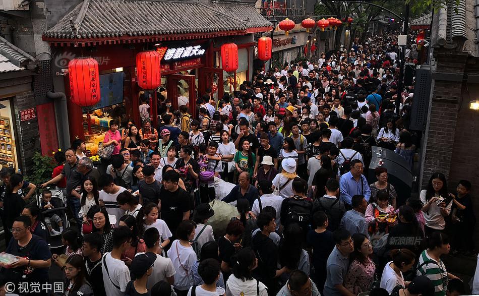 A gym started a program to help people recover from injuries through exercise