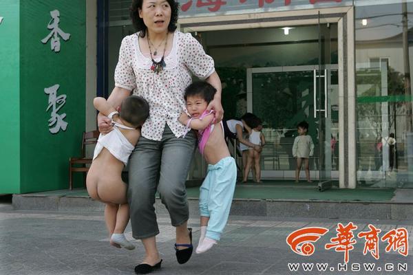 A hotel chain replaced single-use toiletries with refillable containers in all rooms