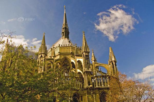 A new study showed that 75% of office workers prefer a hybrid work schedule