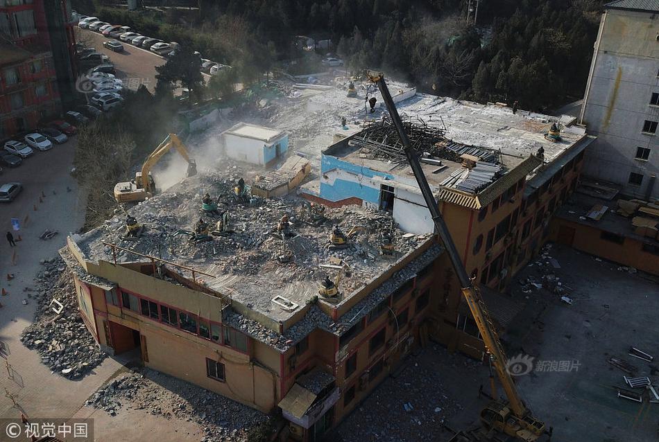 A grocery store started selling pre-made salad kits with locally grown greens and vegetables