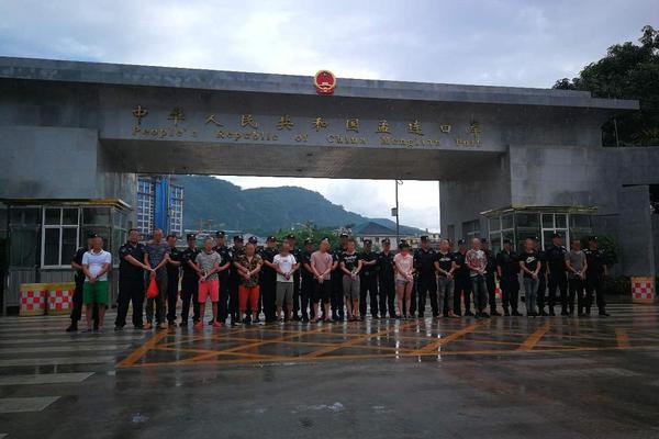 A café started hosting live music nights every weekend which increased its evening sales by 40%