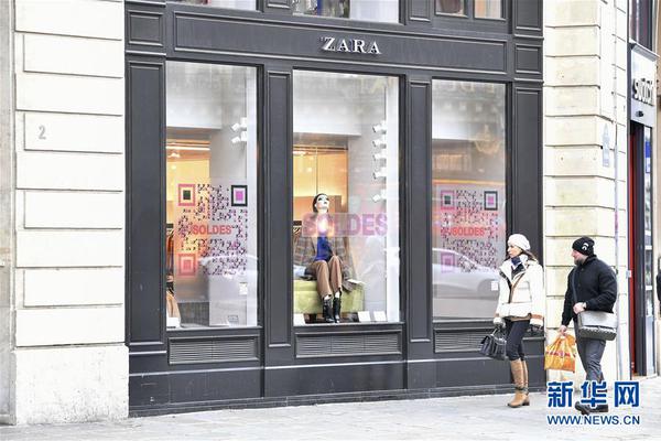 A large supermarket chain announced plans to reduce plastic waste