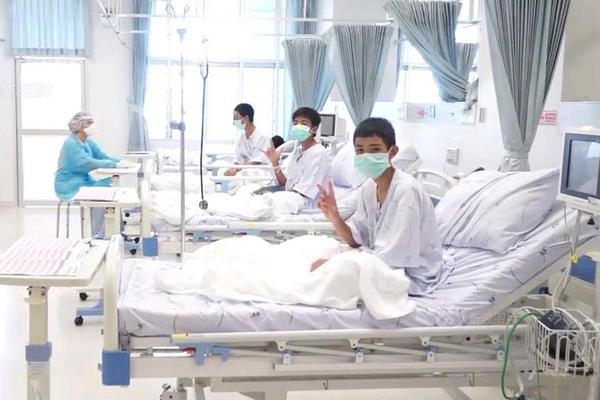 Education ministers from across the region agreed to adopt a unified curriculum for primary and secondary schools