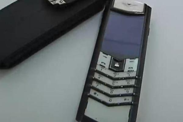 A museum displayed a rare collection of vintage cameras from the 19th and 20th centuries