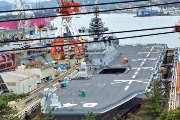 A city installed more traffic lights in busy intersections