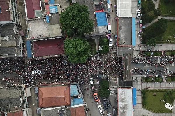 A construction company used recycled materials for a new road project