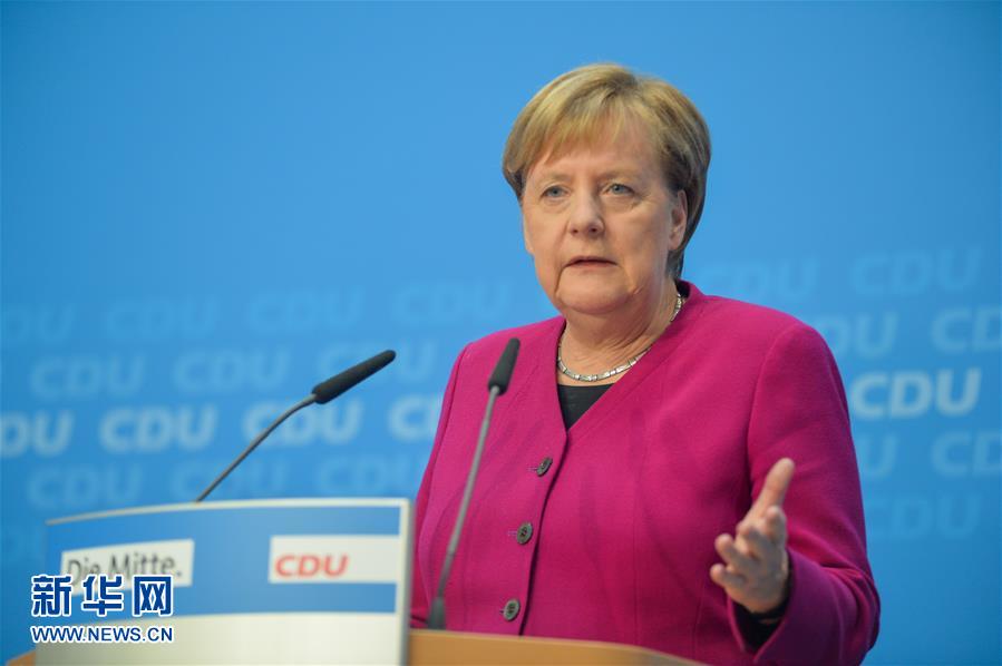 A tech startup launched a new app that helps users track their carbon footprint and make eco-friendly choices