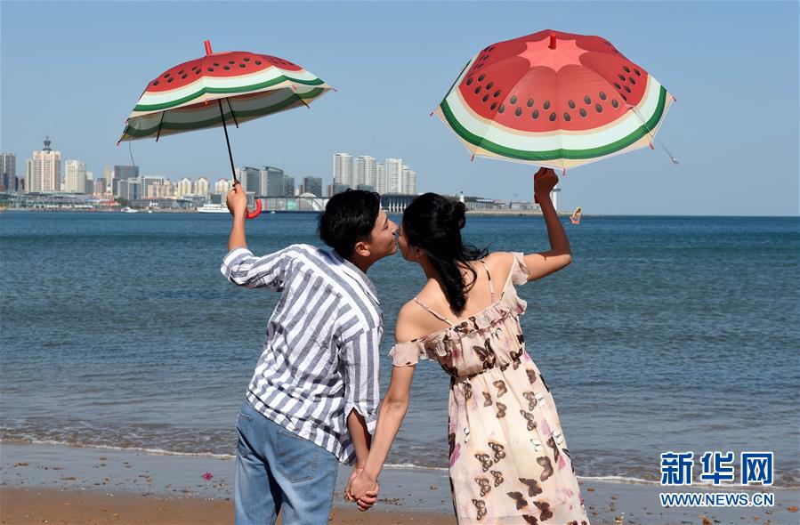 Research shows that exposure to sunlight helps regulate mood in winter