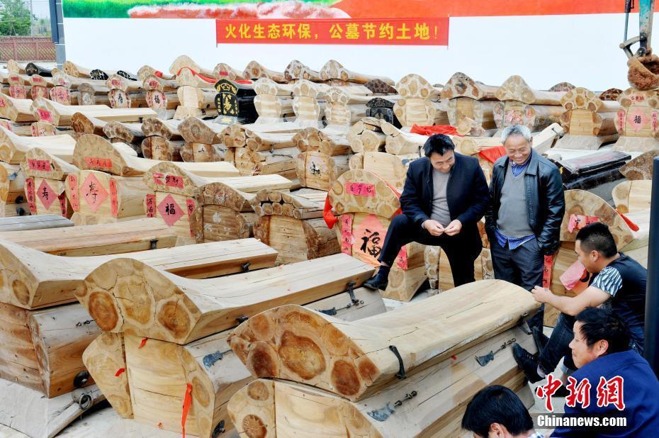 Researchers studied the impact of urbanization on local bird populations