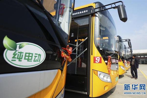 Radio station adds new morning show featuring local news and interviews