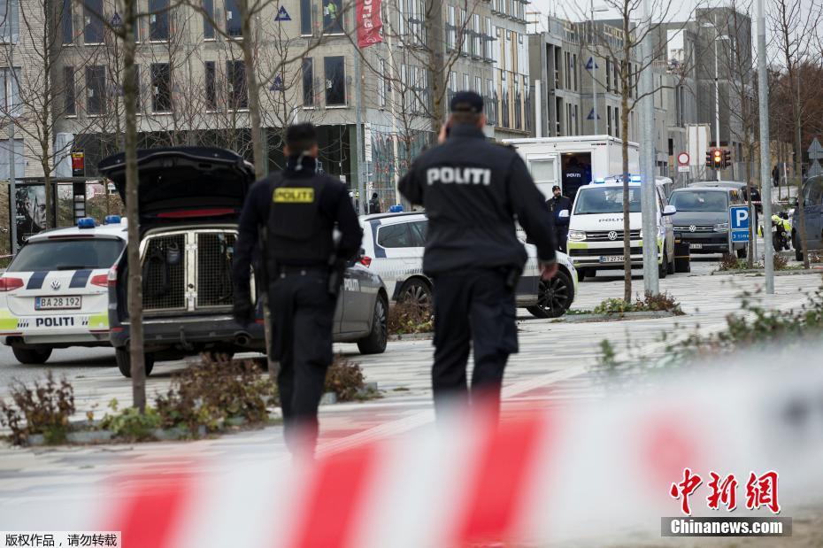 The stock market fluctuated due to changes in government policy