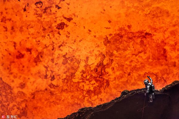 A research team discovered a new way to clean up oil spills more effectively