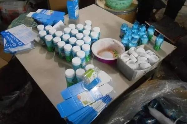 Police arrested four suspects linked to a series of thefts in the city’s business district