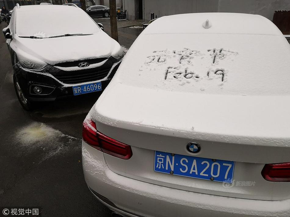 A famous singer announced a surprise concert to raise money for homeless shelters in major cities