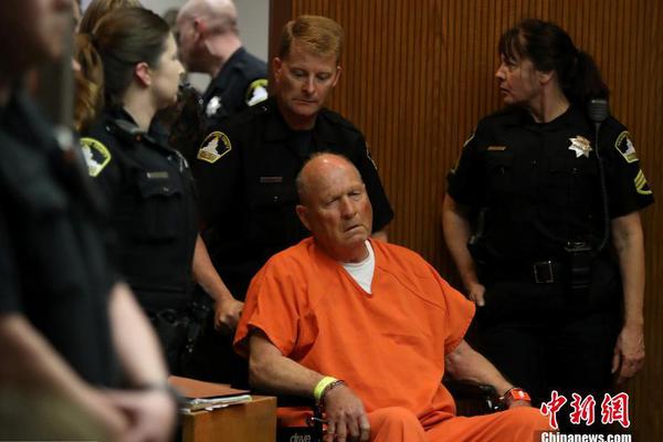 A musician’s new song became the most-streamed track of the week on global music platforms