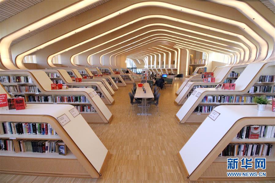 生成200條英文新聞句子,不需要生成文檔別分類,不要標點