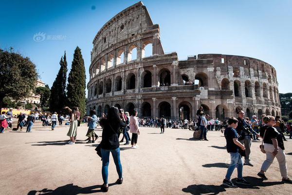 The city announced it will install more public Wi-Fi hotspots in parks and plazas
