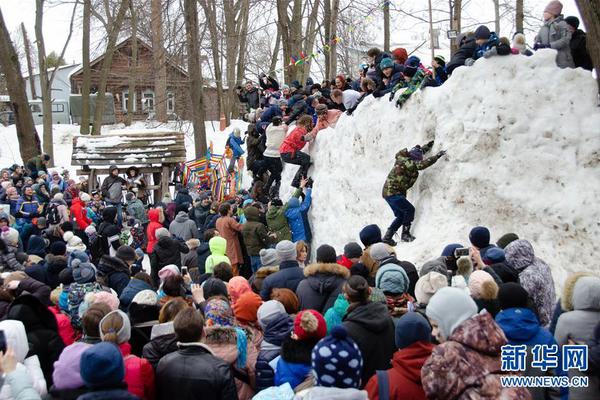 Researchers found that eating fatty fish twice a week can improve brain function