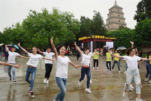 Scientists observed that a popular bird species is changing its migration route due to climate change