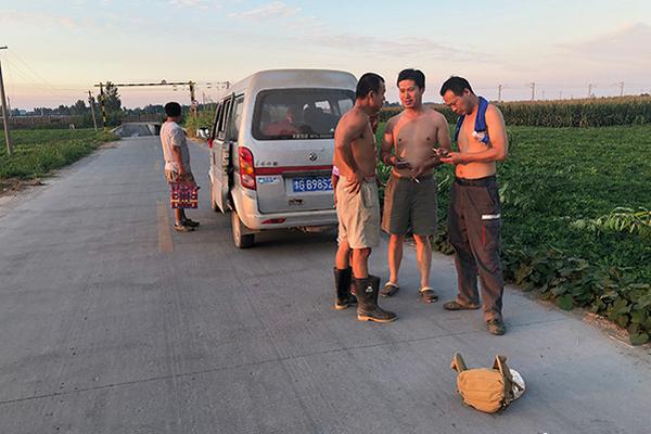 Scientists developed a new method to remove oil spills from coastal beaches more efficiently