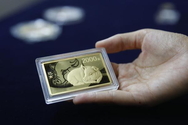 A coffee shop started offering plant-based milk options for all its drinks