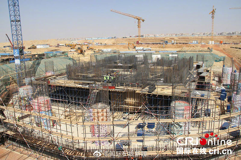 Local businesses offered discounts to customers who use public transport