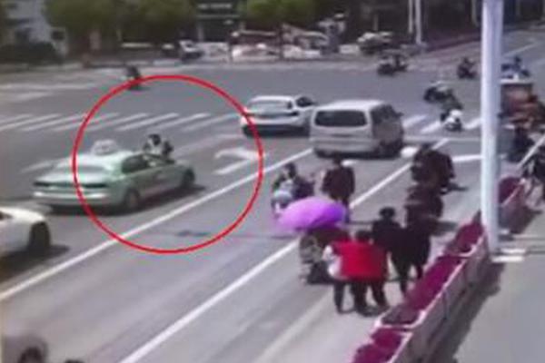 The government set a target to reduce carbon emissions by 50% by 2030 compared to 2005 levels