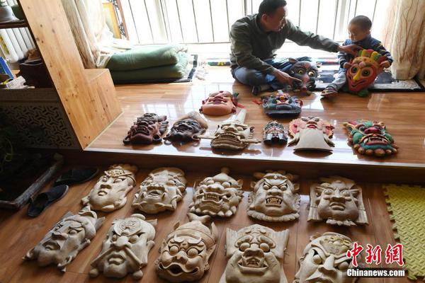 A coffee shop hosted live jazz nights every Friday, boosting evening sales by 35%