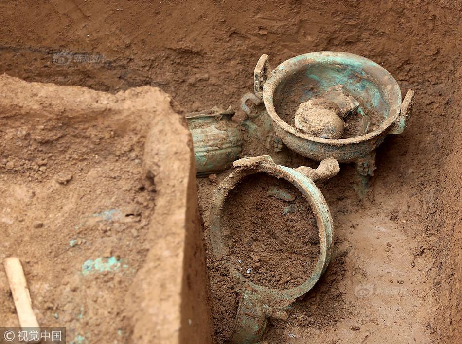 A tech company said it will adopt a 4-day workweek for all employees starting next quarter