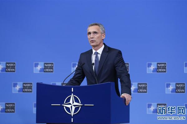 Theater shows classic film with live commentary from film studies professor