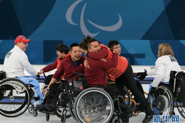 A famous athlete announced their retirement from professional sports after a 25-year career citing health issues