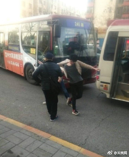 A retail store announced it would extend its opening hours to 10 PM during the holiday shopping season