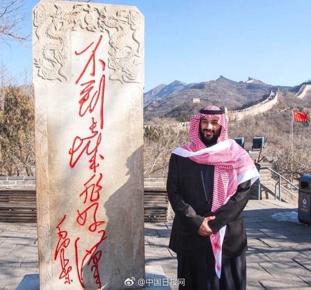 A coffee chain announced it will offer free coffee to customers who bring reusable cups