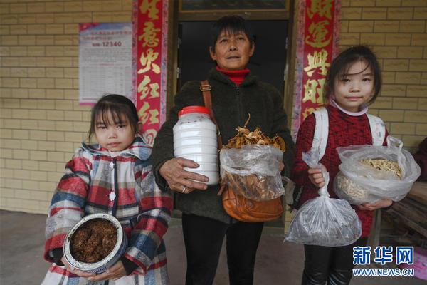 A study showed that spending time in nature can reduce symptoms of depression by 35% in adults