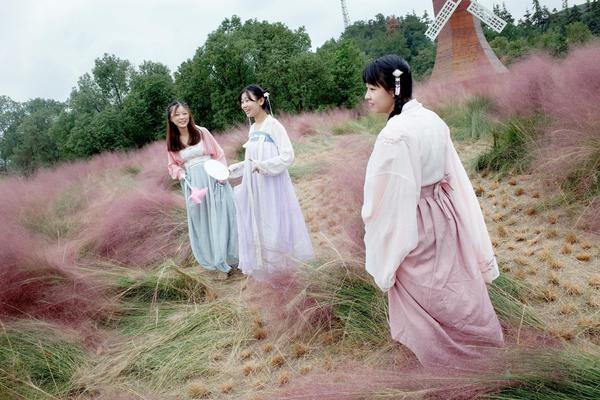 A traditional craft fair was held to promote local artisans and their handmade products