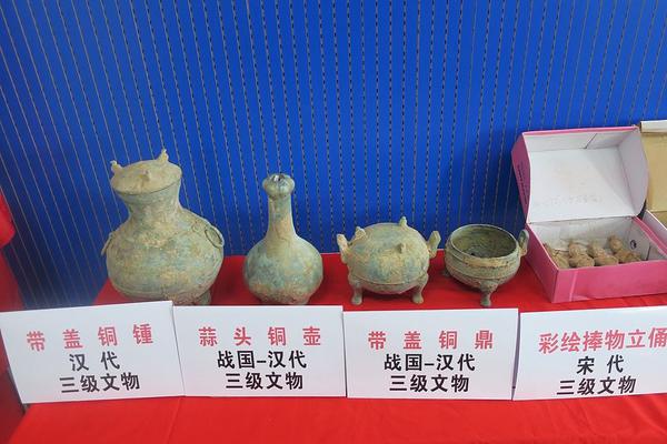 The city council voted to ban single-use plastic straws in all restaurants and cafes