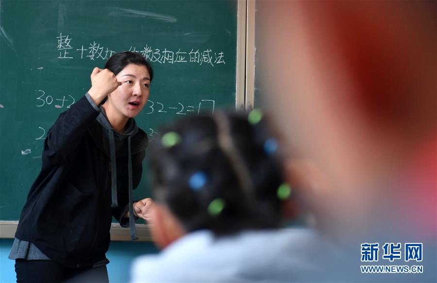 Community center provides free tutoring for students preparing for exams