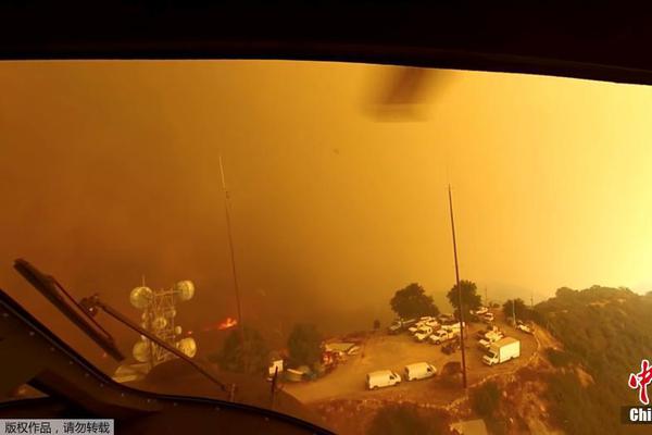 Scientists created a new type of battery that can charge electric cars in under 30 minutes