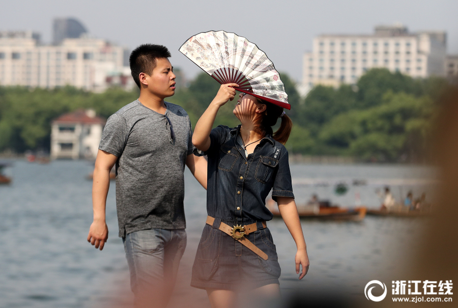 Doctors developed a new surgical tool that makes procedures less invasive