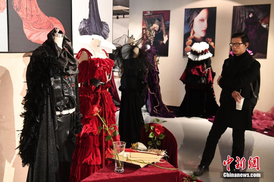 The local theater held a charity performance to raise money for the poor