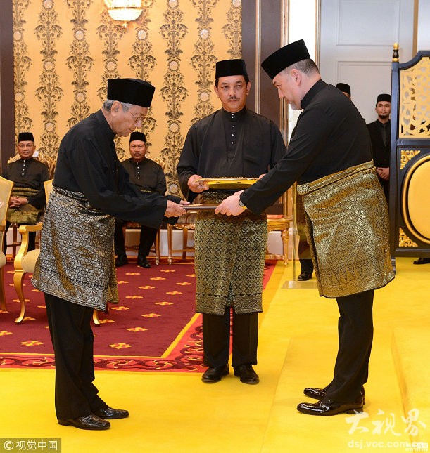 Doctors urged people to get regular eye exams to detect vision problems early