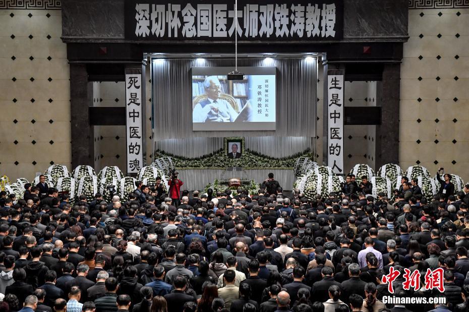 A study found that spending time with friends reduces the risk of depression in young adults