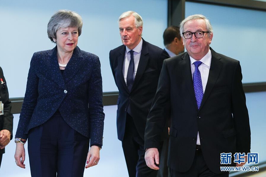 Candle company releases holiday scents like pine and cranberry