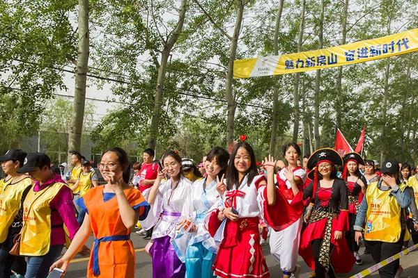 A museum hosted an exhibit of ancient Roman artifacts on loan from a museum in Rome