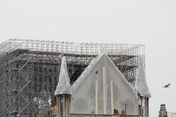 Scientists developed a new method to recycle plastic bottles into durable building materials