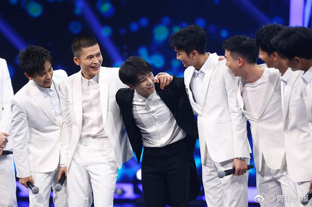 Softball team wins tournament and qualifies for national games