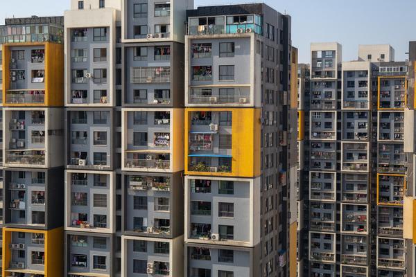 A pharmaceutical company received approval to sell a new drug for treating childhood asthma